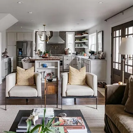 Villa Stylish Renovated Craftsman With Pool And Garden Escape